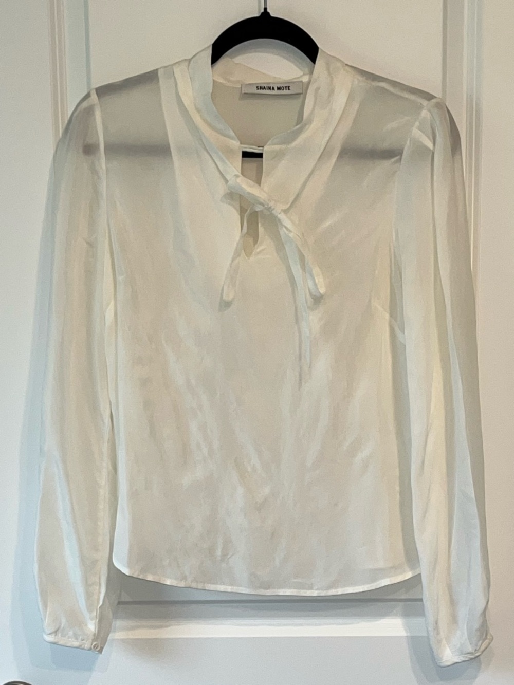 Quiet Luxury Feminine Shaina Mote 100% Cupra blouse Women’s size 8 Minimalist